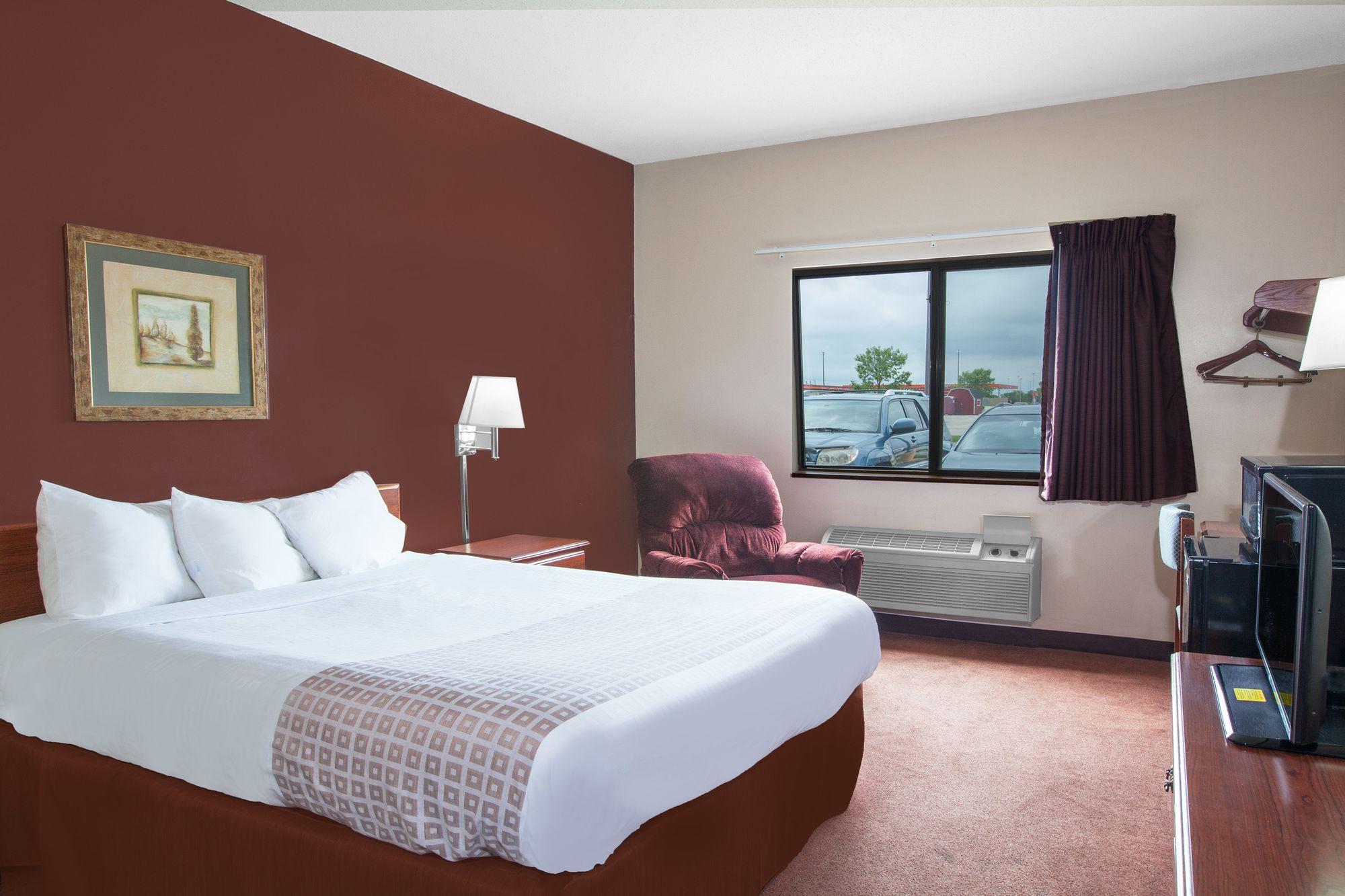 Super 8 By Wyndham Mason City Kültér fotó