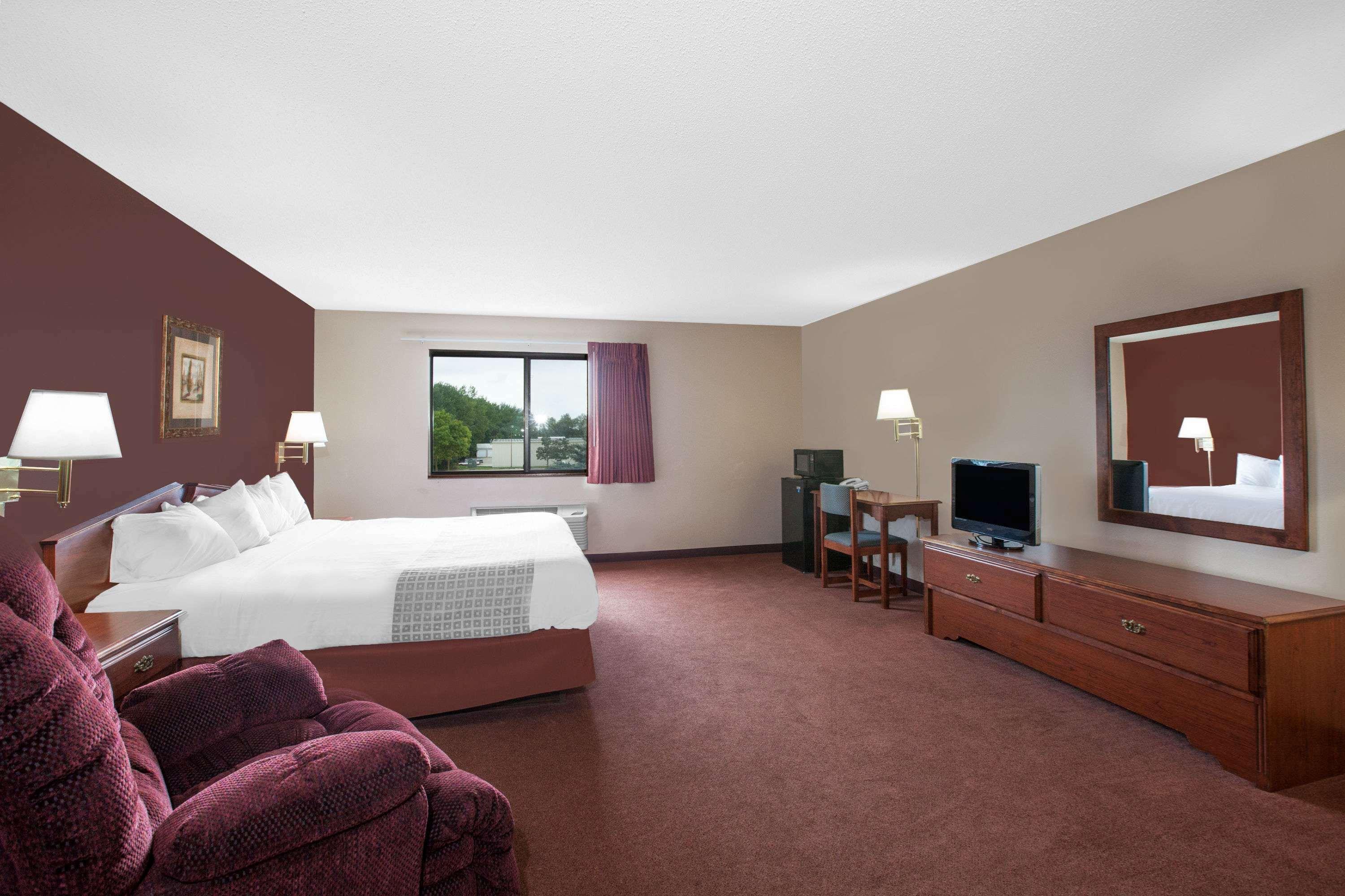 Super 8 By Wyndham Mason City Kültér fotó