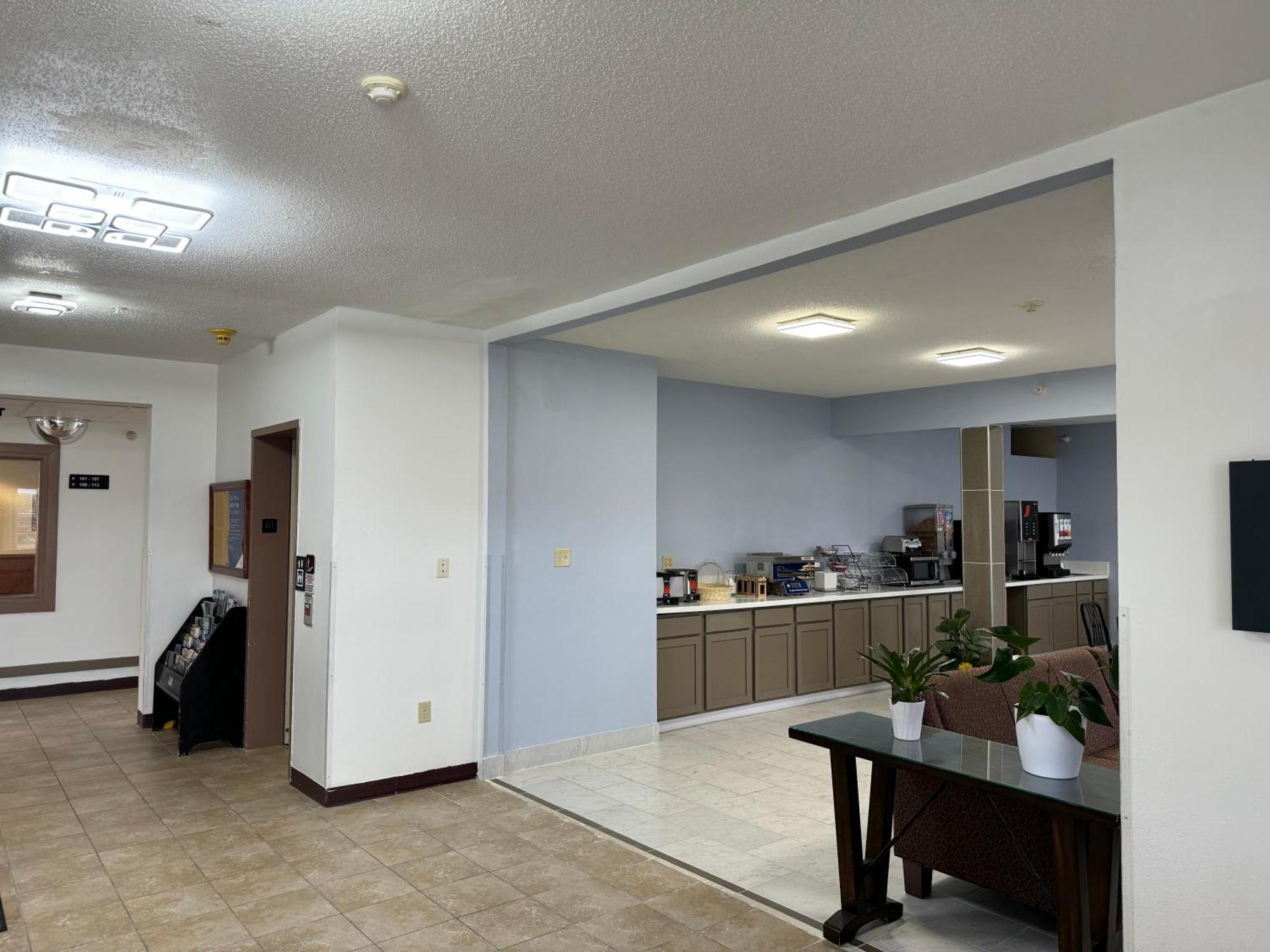 Super 8 By Wyndham Mason City Kültér fotó